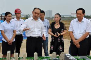 河南省委常委、洛陽(yáng)市委書(shū)記陳雪楓調(diào)研炎黃科技園